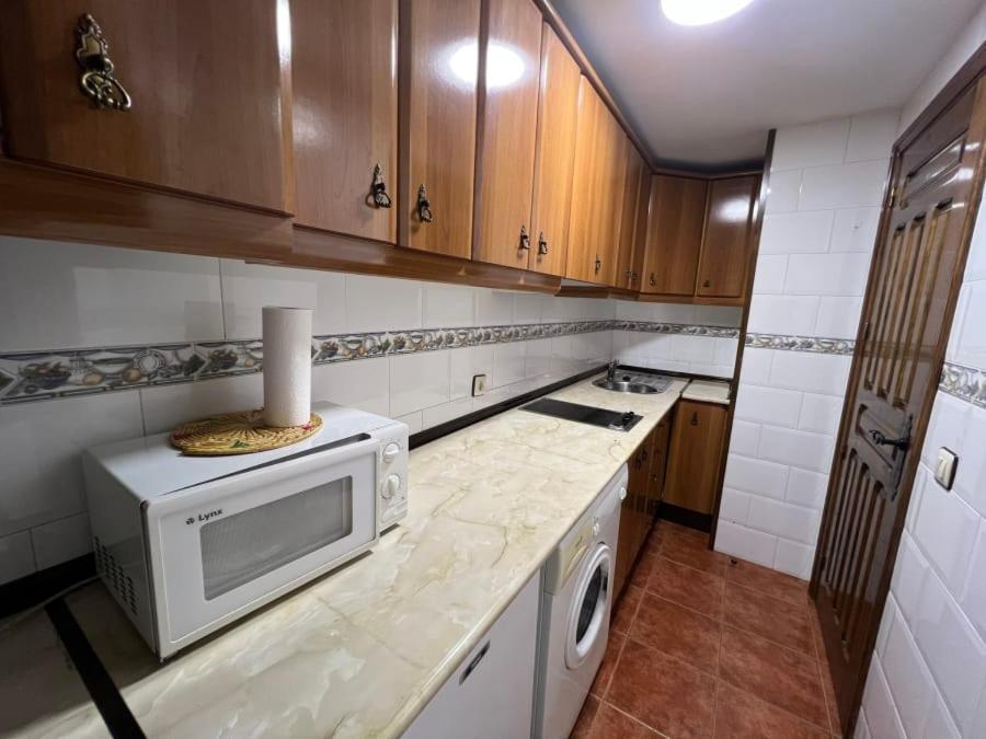 Apartamentos Turisticos La Posada Оропеса Екстериор снимка